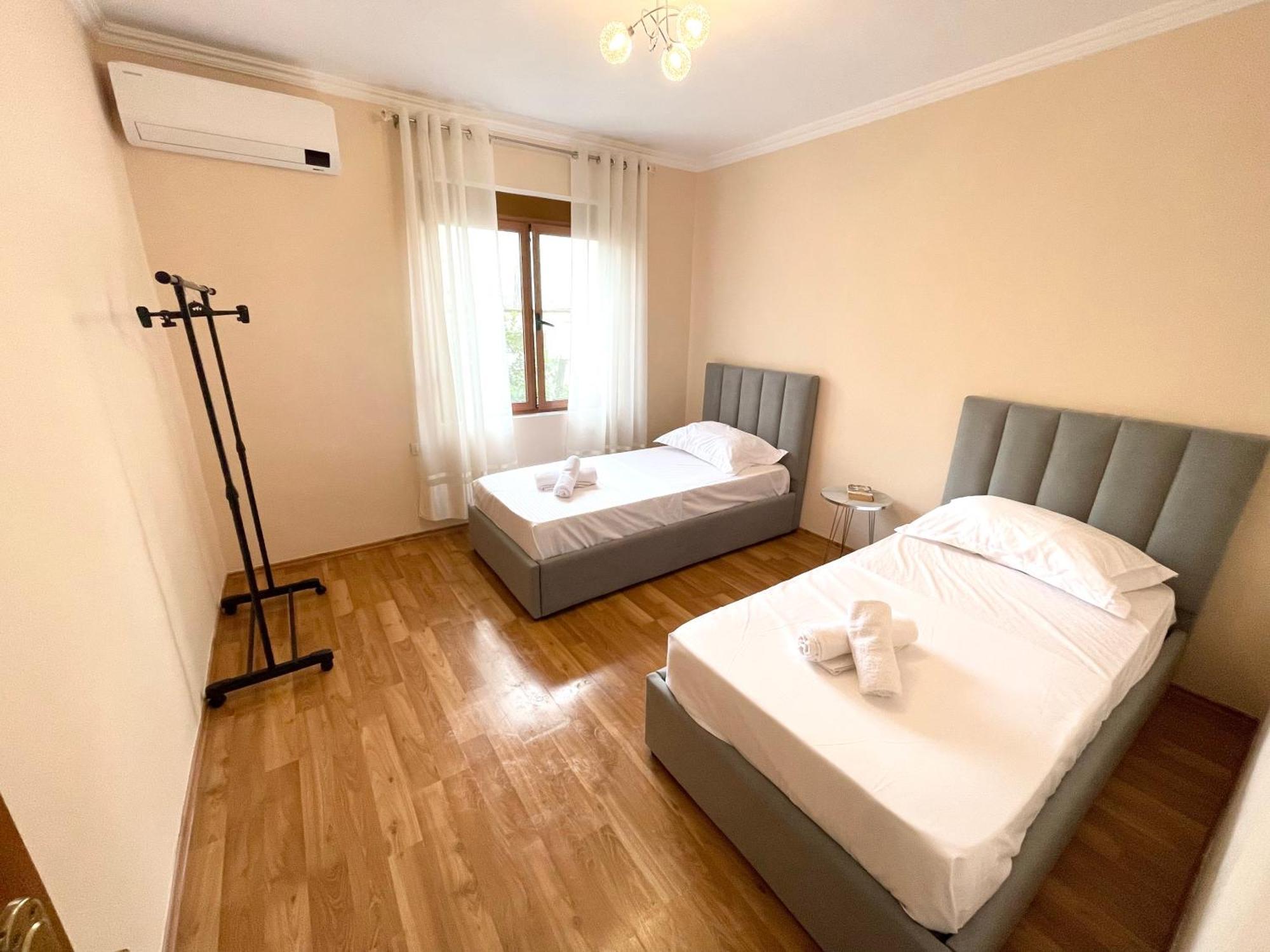 Skanderbeg Square Apartment 02 Tiran Dış mekan fotoğraf